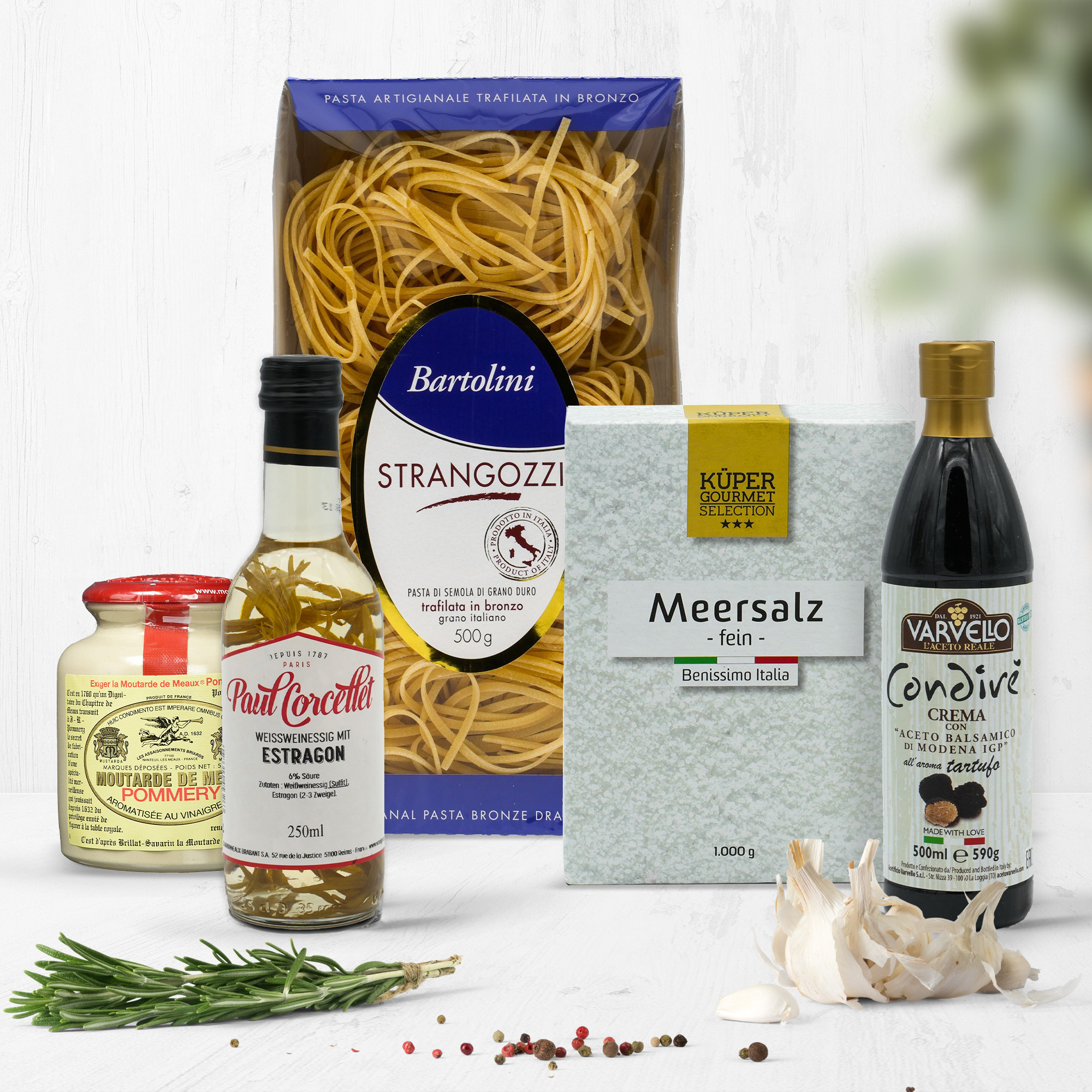 Perfekte Kochbox - Pasta Strangozzi + Weißweinessig Estragon + Crema di Balsamico Trüffel + Pommery Senf + Feines Meersalz Perfekte Kochbox - Pasta Strangozzi + Weißweinessig Estragon + Crema di Balsamico Trüffel + Pommery Senf + Feines Meersalz